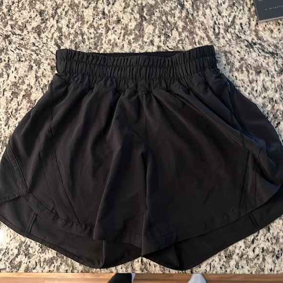 Lululemon track that high rise shorts - Picture 2 of 4